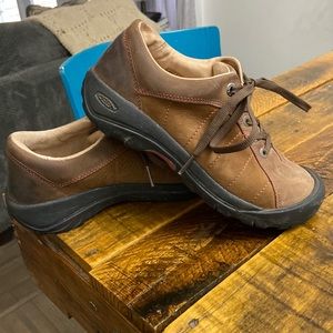 Ladies Keen Shoes Sz 6.5